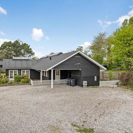 Lovely In Stevns With Wifi Feriehus